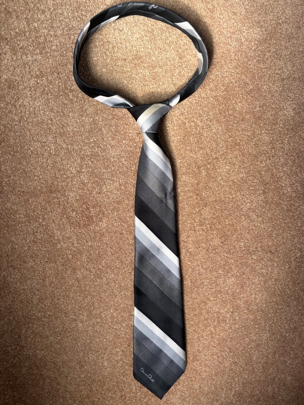 Oscar de la Renta Black, Gray & White Diagonal Stripe Silk Tie
